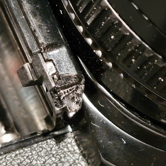 Black Canon AE1 + 50mm f/1.8or 2.0 Lens Manual Camera - Picture 11 of 13